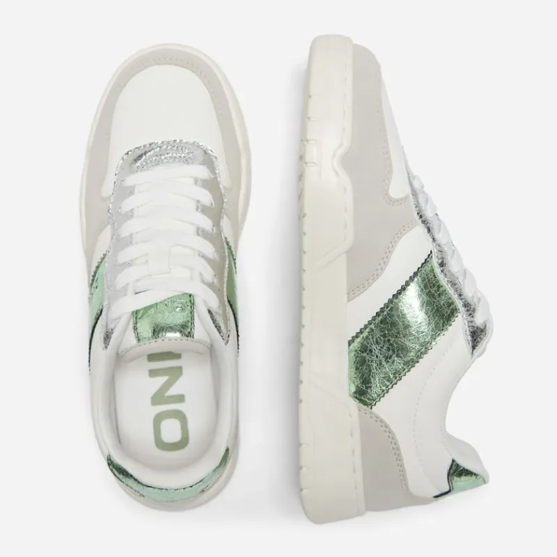 New Baskets blanches Swift argenté brillant Femme Femme Baskets, Sneakers