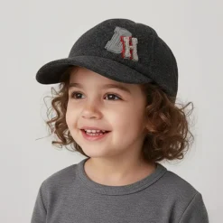 Online Casquette feutrée avec logo stylisé fausse fourrure et brodé Enfant Enfant Casquette, Chapeau