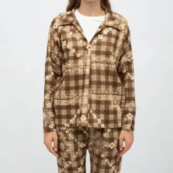 Sale Surchemise matelassée motif bandana avec boutons bijoux Femme Femme Haut, Chemise