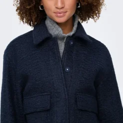 Hot Veste courte texture bouclée avec poches Femme Femme Veste, Doudoune, Manteau