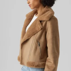 Sale Veste peggy col italien fausse fourrure zippée Femme Femme Veste, Doudoune, Manteau